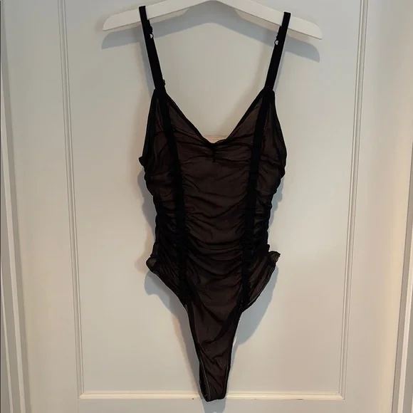 NWT Out from Under fully lined sheer / mesh ruched V neck bodysuit - Picture 1 of 16